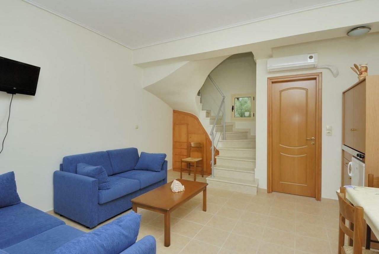 Manoleas Villas - Apartment 4 Stoupa Exterior photo